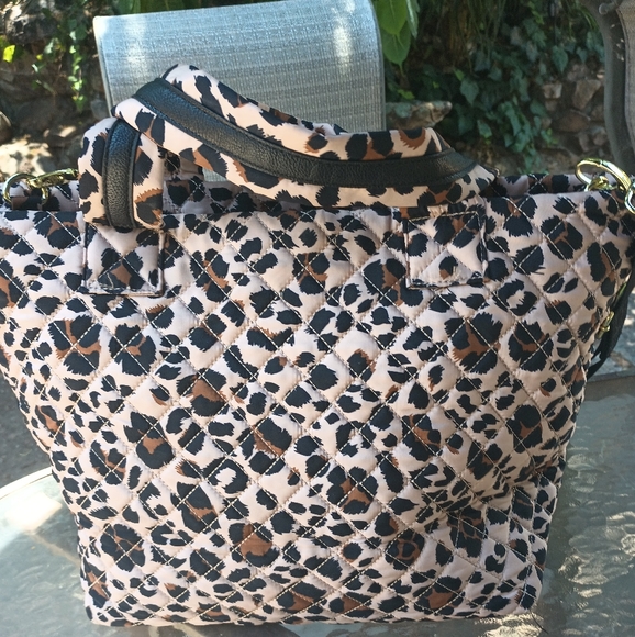 Betsy Johnson Leopard tote. - Picture 2 of 9